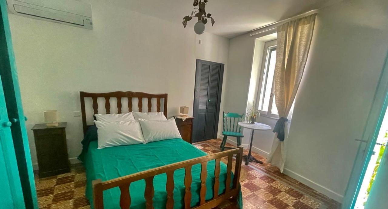 Bed and Breakfast Les P'Tits Velos Chandolas Екстер'єр фото